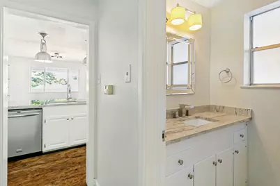 2212 Lipscomb Street, Fort Worth, TX 76110 - Photo 17