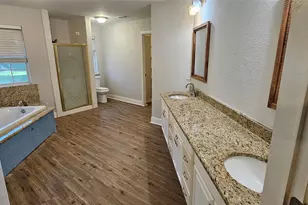 137 Oakview Rd, Gainesville, TX 76240 - Photo 17