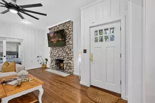 704 N College St, McKinney, TX 75069 - Photo 9
