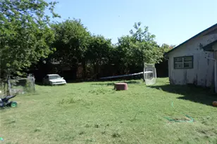 409 Holley St, Everman, TX 76140 - Photo 9