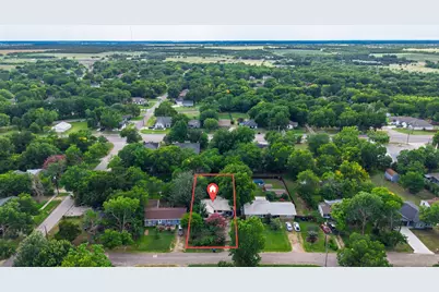 906 Branch Street, Greenville, TX 75401 - Photo 27
