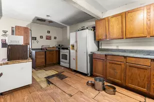 906 Branch St, Greenville, TX 75401 - Photo 11