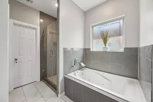 431 W Pioneer Dr, Irving, TX 75061 - Photo 23