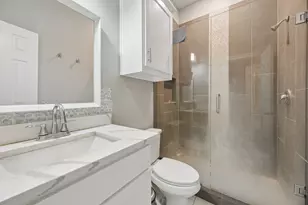 431 W Pioneer Dr, Irving, TX 75061 - Photo 25