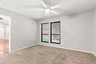 217 Teakwood Ln, Lewisville, TX 75067 - Photo 15
