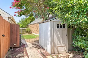 217 Teakwood Ln, Lewisville, TX 75067 - Photo 37