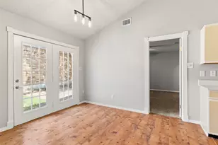 217 Teakwood Ln, Lewisville, TX 75067 - Photo 13