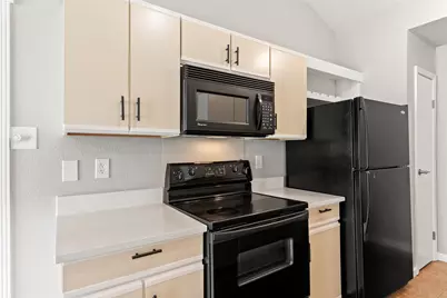 217 Teakwood Lane, Lewisville, TX 75067 - Photo 7
