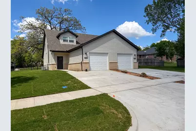 413 W Dulin Street, Sherman, TX 75090 - Photo 1