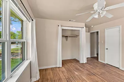 726 N Carrier Parkway, Grand Prairie, TX 75050 - Photo 19