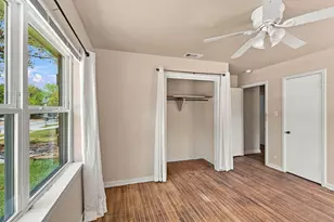 726 N Carrier Pkwy, Grand Prairie, TX 75050 - Photo 19