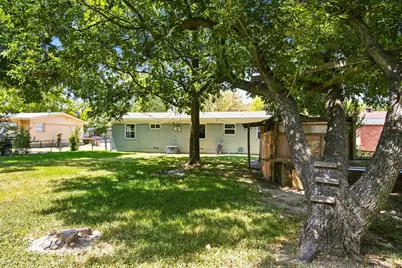 726 N Carrier Parkway, Grand Prairie, TX 75050 - Photo 29