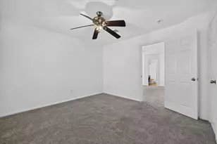 940 Foxgrove Ln, Providence Village, TX 76227 - Photo 25