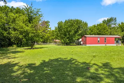 740 E Marshall Avenue, Cooper, TX 75432 - Photo 15