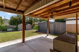 9901 Dickens Dr, Benbrook, TX 76126 - Photo 17