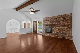 9901 Dickens Dr, Benbrook, TX 76126 - Photo 3