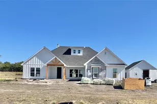 2021 Collin St, Weatherford, TX 76085 - Photo 1