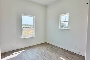 2021 Collin St, Weatherford, TX 76085 - Photo 11