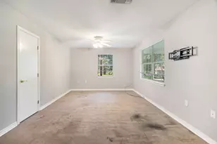 855 14th St NW, Paris, TX 75460 - Photo 9