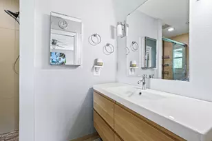 10432 Chesterton Dr, Dallas, TX 75238 - Photo 17