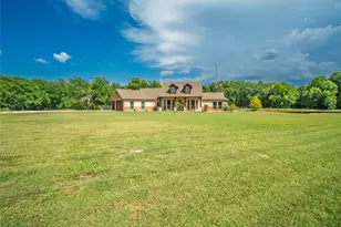 239 Co Rd 4105, Bonham, TX 75418 - Photo 1