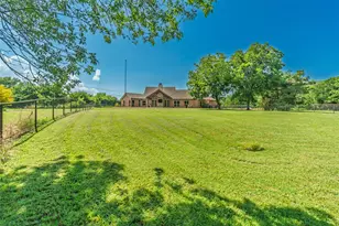 239 Co Rd 4105, Bonham, TX 75418 - Photo 3