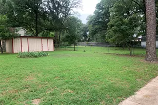 132 Skylark Dr, Azle, TX 76020 - Photo 15