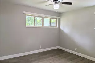 710 E Five Mile Pkwy, Dallas, TX 75216 - Photo 19