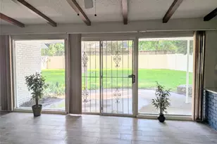 710 E Five Mile Pkwy, Dallas, TX 75216 - Photo 7