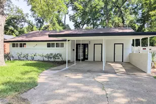 710 E Five Mile Pkwy, Dallas, TX 75216 - Photo 1