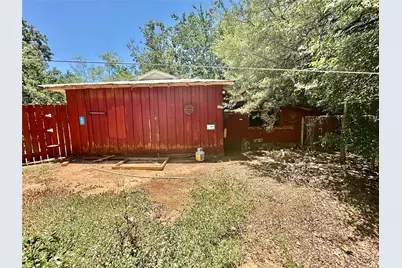 423 Strawn Road, Ranger, TX 76470 - Photo 17