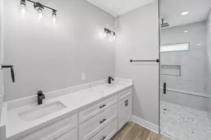 13015 Rainier Dr, Woodway, TX 76712 - Photo 13