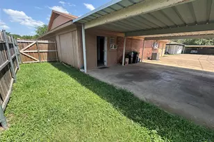 1008 Poplar St, Benbrook, TX 76126 - Photo 5