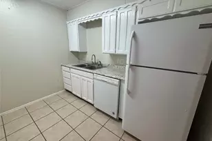 1008 Poplar St, Benbrook, TX 76126 - Photo 11