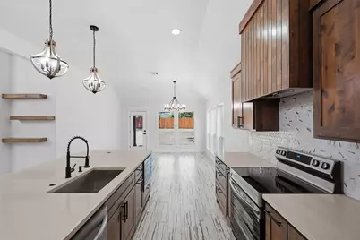 907 Renfro Drive, White Settlement, TX 76108 - Photo 9
