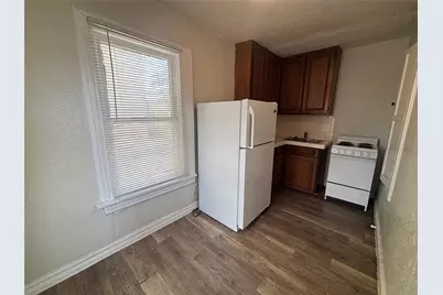 3529 W 7th Street #7, Fort Worth, TX 76107 - Photo 5