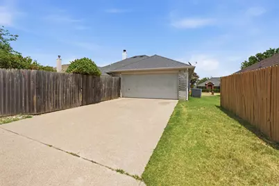 117 Clover Leaf Lane, Red Oak, TX 75154 - Photo 15