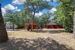 104 W Ash Ln, Euless, TX 76039 - Photo 3