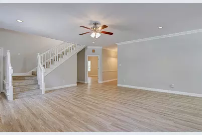 104 W Ash Lane, Euless, TX 76039 - Photo 19