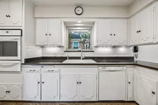 6147 Woodcrest Ln, Dallas, TX 75214 - Photo 11