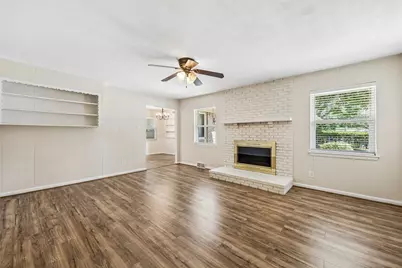 6147 Woodcrest Lane, Dallas, TX 75214 - Photo 13
