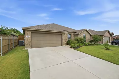 217 Angelina Court, Azle, TX 76020 - Photo 3