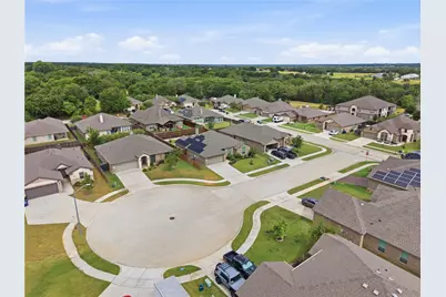 217 Angelina Court, Azle, TX 76020 - Photo 35