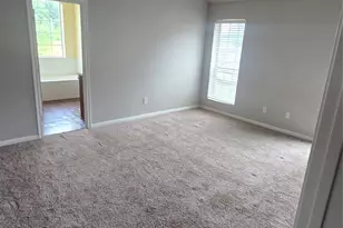 436 W Wall St, Hewitt, TX 76643 - Photo 5