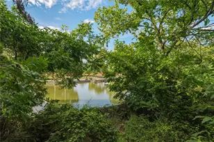 221 E Bridge St, Granbury, TX 76048 - Photo 3