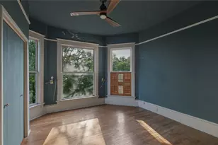 221 E Bridge St, Granbury, TX 76048 - Photo 29
