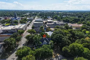 221 E Bridge St, Granbury, TX 76048 - Photo 7