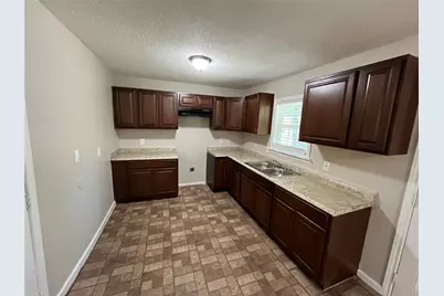 11303 Trail Lane, Balch Springs, TX 75180 - Photo 7