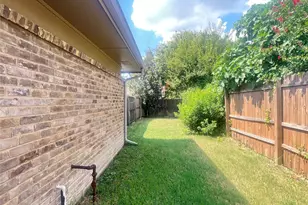 3037 Airhaven St, Dallas, TX 75229 - Photo 13