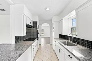 5420 Galway Ln, North Richland Hills, TX 76180 - Photo 11